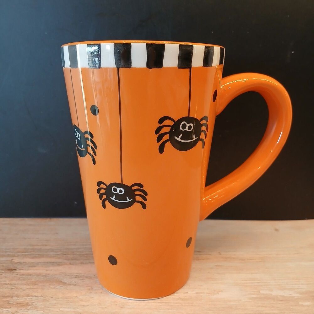 "EEK" Tall Ceramic Spider Coffee Mug, 5.5" Tall, Eek on inside of Mug, GUC
